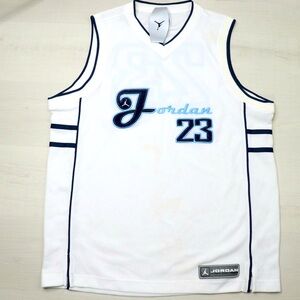 Vintage Michael Jordan #23 His Airness. Jersey Silver Tag White/Blue Size Large